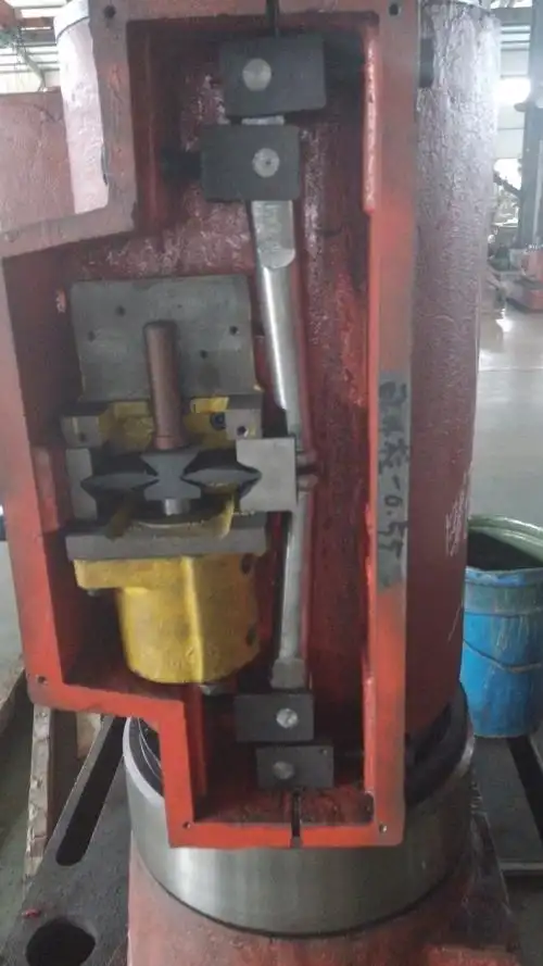 供应优质可靠液压摇臂钻床z3080×20摇臂钻