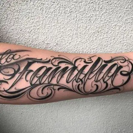 个性的花体字英文纹身图5