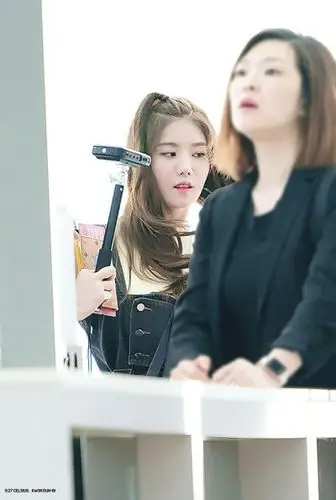 izone/权恩妃/权恩菲/权姐/女士/名人/兔子/eunbi logo