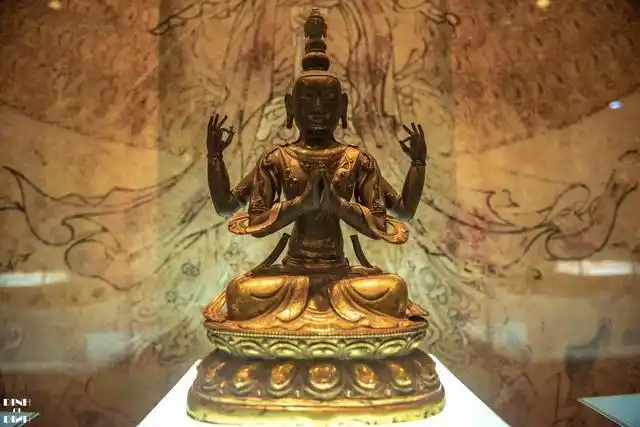 走进2500年前的敦煌,在敦煌博物馆听文物的故事|莫高窟|藏经洞_网易