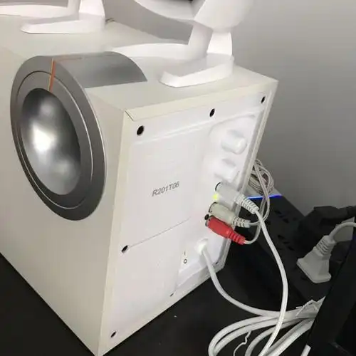 edifier/漫步者 r201t06 多媒体2.1有源电脑音箱 低音炮音响 白色