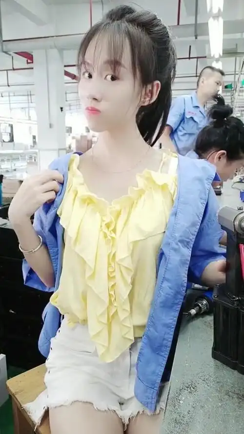 在工厂的妹子,嗨翻了全场,全场的小哥哥都激动了