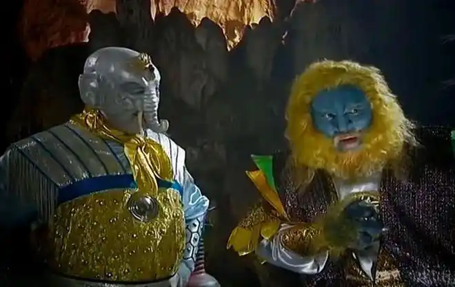 当初唐僧师徒路过狮驼岭,这里被青狮,白象和大鹏三个魔王占领,方圆