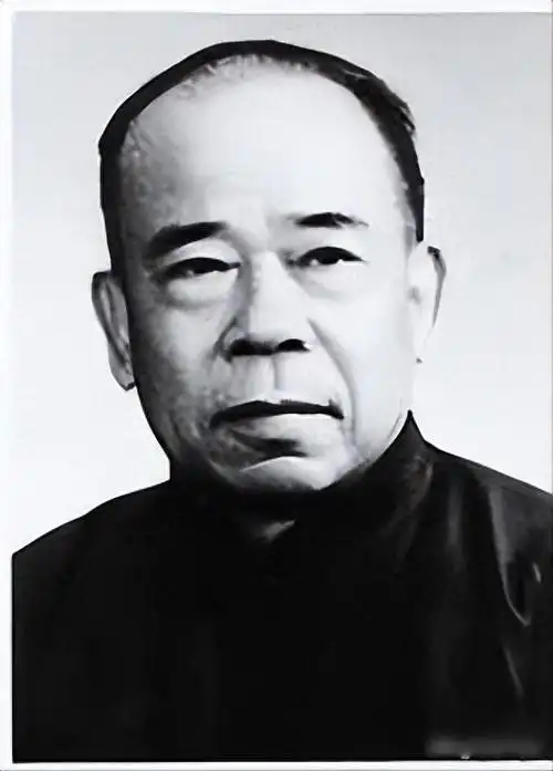 61年周总理到江西吃饭,省委书记敬酒,周总理:可以喝,但有条件