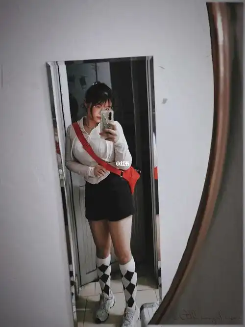 130斤160cm微胖健身女孩穿搭