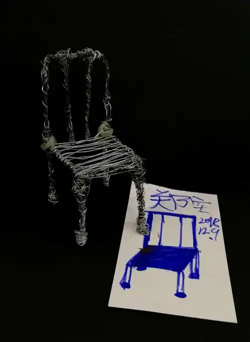 写美篇        素描班课程分为几个板块:一个是平面纸上表现立体造型