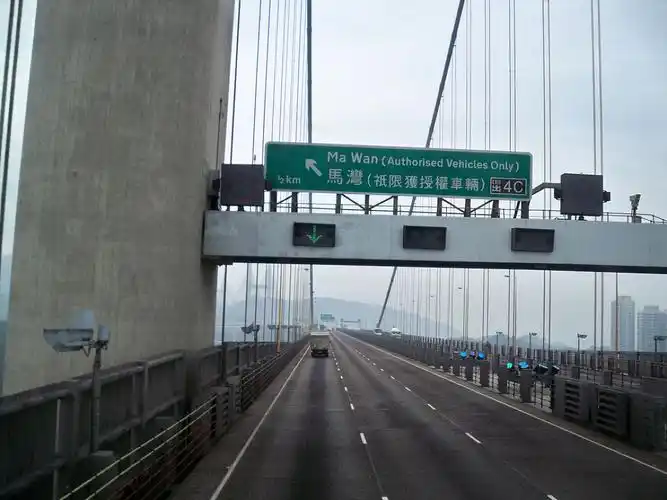 亚洲 香港 hong kong 青马大桥 桥梁 in  hong kong 青马大桥 操作
