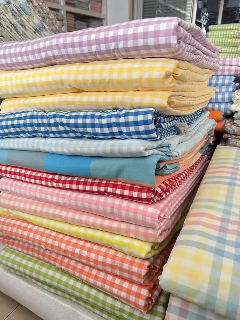 斜纹纯棉碎花和水洗棉夏凉被上新了,夏天就要清凉 - 抖音