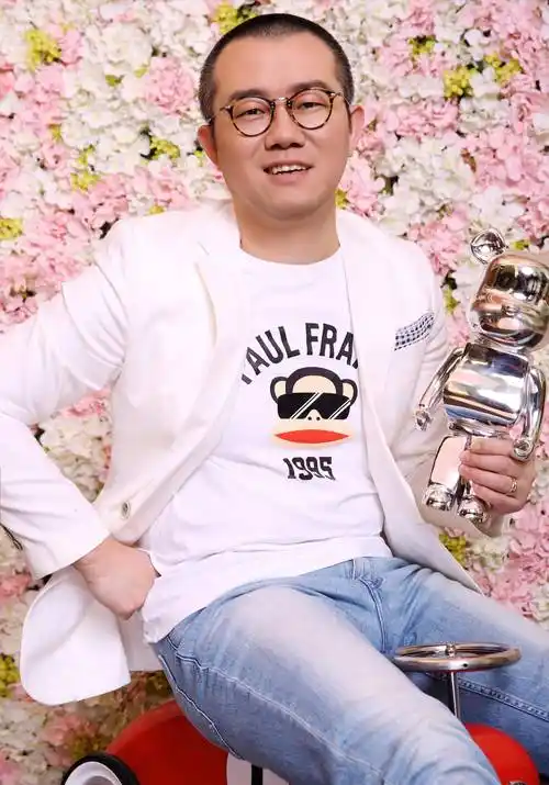 虽然递交了简历,但涂磊并没有太多想法,倒是有碰碰运气的权利.