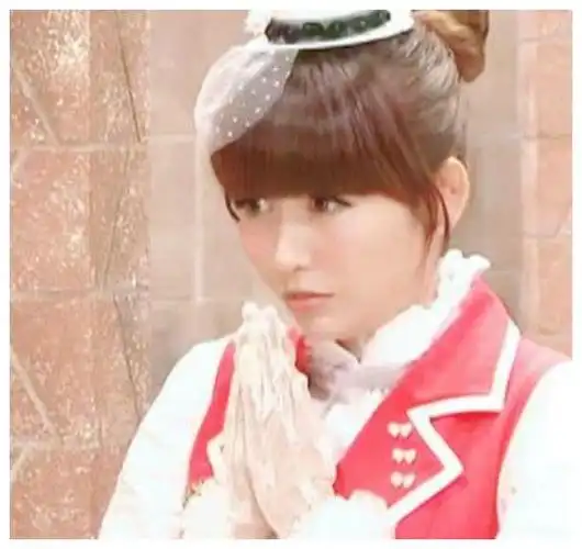 还记得萌学园的"小芙蝶"吗?当初嫌她土,如今美到让人心动