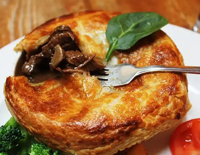 精选英国美食之牛肉腰子派图片桌面壁纸下载