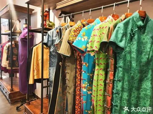 乌鲁木齐市 购物服务 商铺 服装鞋帽皮具店 > 祎旗袍文化苑]地址(位置