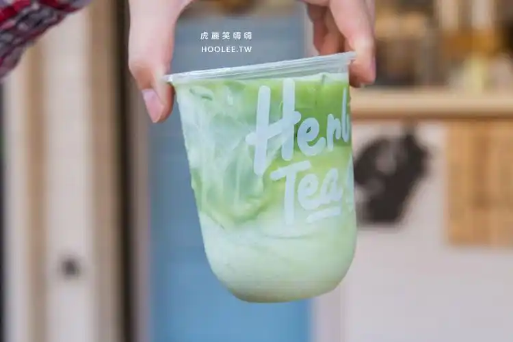 禾茶手作茶饮(高雄)超美渐层抹茶欧蕾,饮料控推荐!