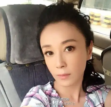 傅艺伟涉毒被抓网友惋惜