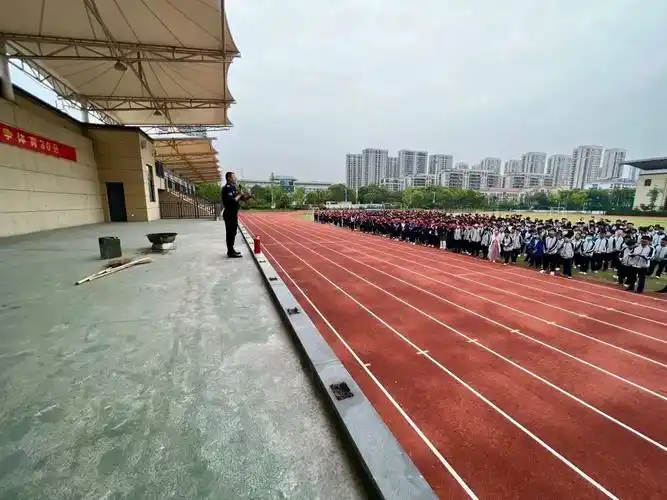 宁围初中:临"震"不乱,防患未"燃",安全相伴