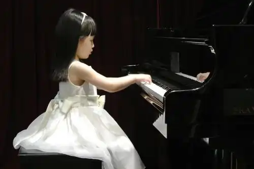 几岁接触钢琴对孩子来说是最好的