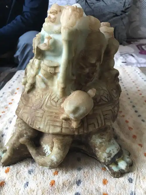 请大神帮忙鉴定,这个八仙过海长寿龟是真是假.0505