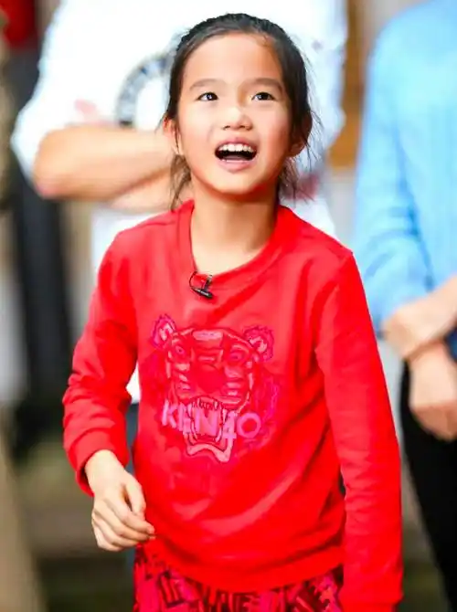 还记得钟丽缇的两个小女儿吗?都成大网红了?_jaden_cayla_妹妹