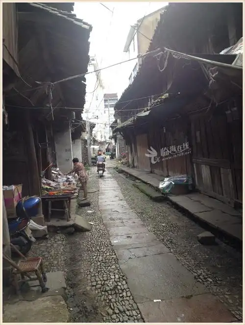 东塍镇仅存的那条沧桑老街