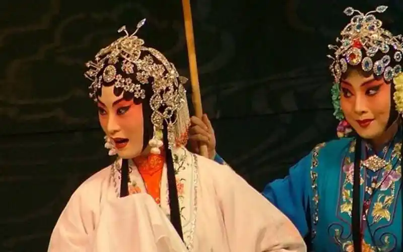 【白蛇传】篷船借伞~张火丁_哔哩哔哩 (゜-゜)つロ 干杯~-bilibili