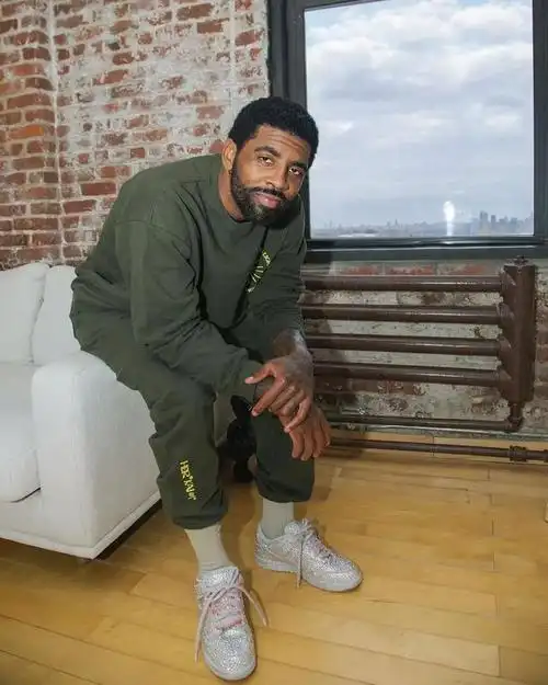 凯里·欧文加盟安踏!欧文一代发布时间确定