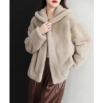 杜宾爵天鹅绒水貂皮草2023新款年轻款整貂大衣时尚带帽貂皮外套女短款
