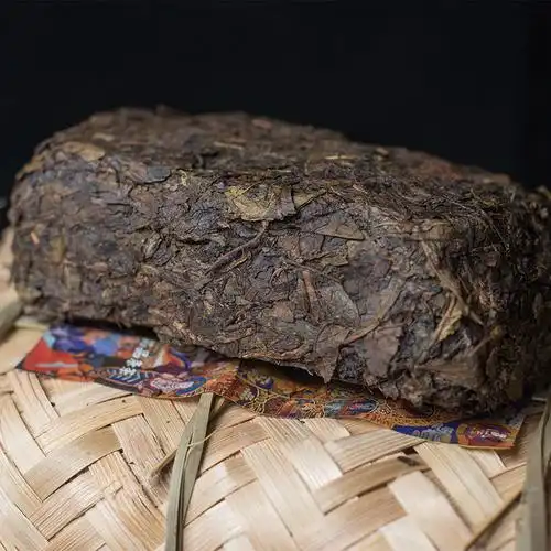 藏茶 雅安藏茶黑茶晶品条茶2600g雅安砖茶黑茶手筑茯砖千两茶康砖