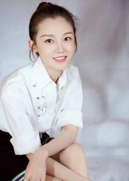 苗苗个人资料 苗苗个人资料简介真名