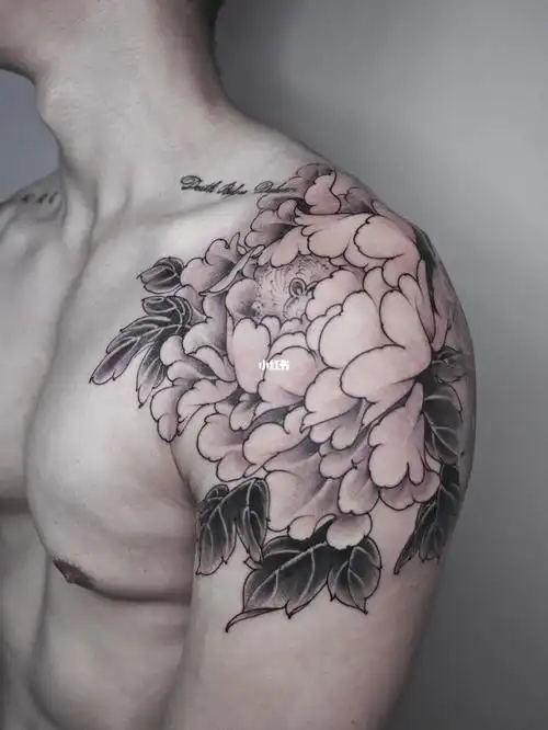 男生的花杭州纹身传统牡丹