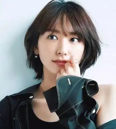 四五十岁的女人适合什么短头发最新流行的中短发型3