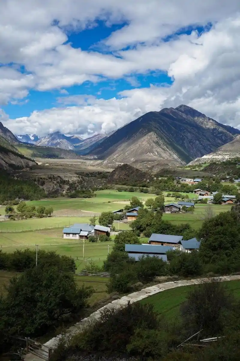百分之九十的人都不知道的美丽小镇-下察隅 今天给大家分享这个宝藏小