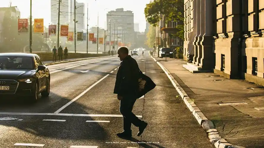 【旅行的意义】 -人来人往-_晆时_micheal-站酷zcool