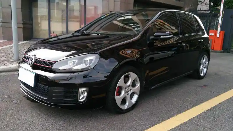 出售2010年大众高尔夫gti手自一体 黑