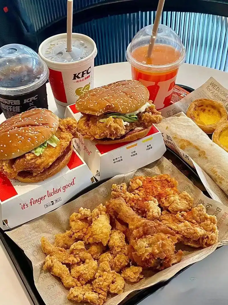 图文伙伴计划 #艾特你的饭搭子请你吃 #汉堡炸鸡 #好吃到 - 抖音