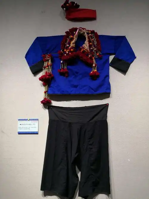 德昂族服饰(男)