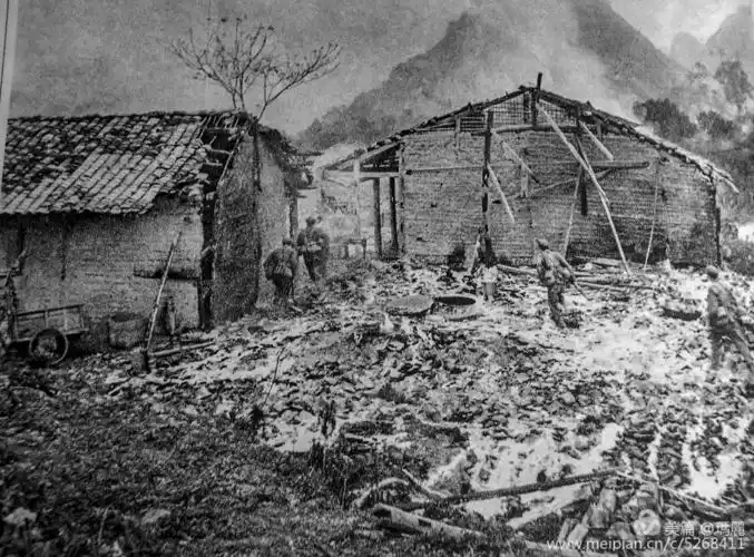 走过硝烟战场 . 看风骨犹在