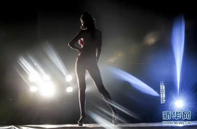 2012-08-09 15:14   2012年8月8日,全球比基尼小姐大赛中国总决赛最佳