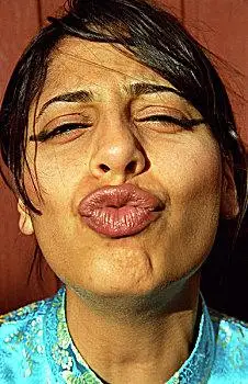 年轻,德国人,土耳其人,女人,撅嘴,嘴唇