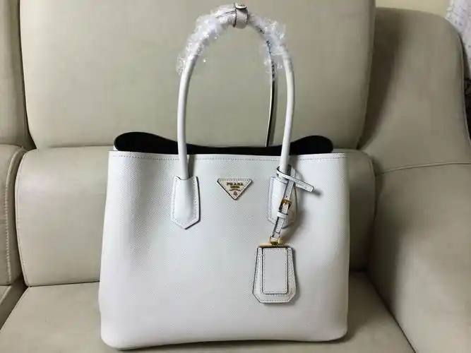 prada普拉达新款女包图片bn2756十字纹牛皮白色包包