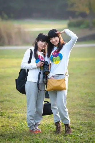 【姐妹花摄影图片】人像摄影_御用闲人_太平洋电脑网摄影部落