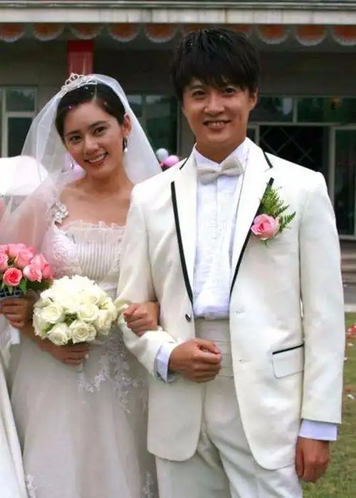 当年因没钱买房被相恋7年女友甩,如今他大红大紫,前任销声匿迹_迟帅