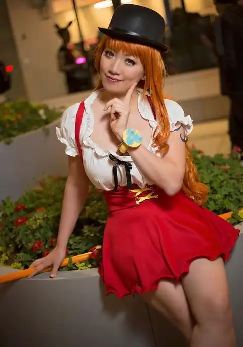 海贼王cos,本以为肉装娜美比较厉害,谁知道被索隆抢了镜!