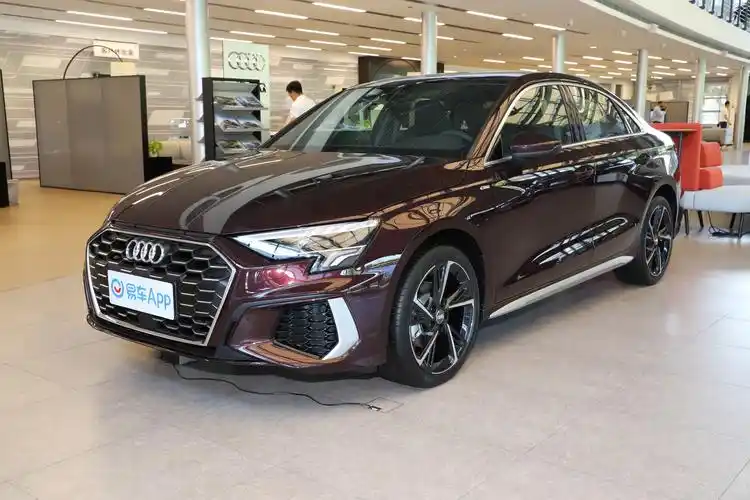 2021款奥迪a3a3llimousine35tfsi时尚运动型