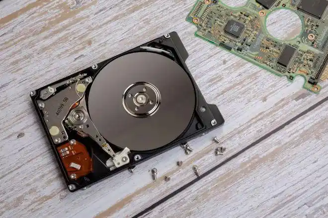 图片来源:摄图网除此之外,开启硬盘挖矿前,需要进行p盘.