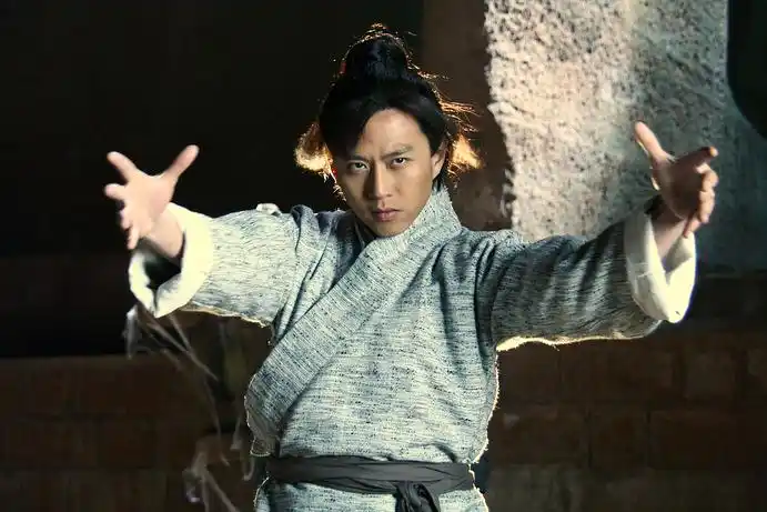 p>2009年版《倚天屠龙记》是一部由 a target="_blank" href="/item