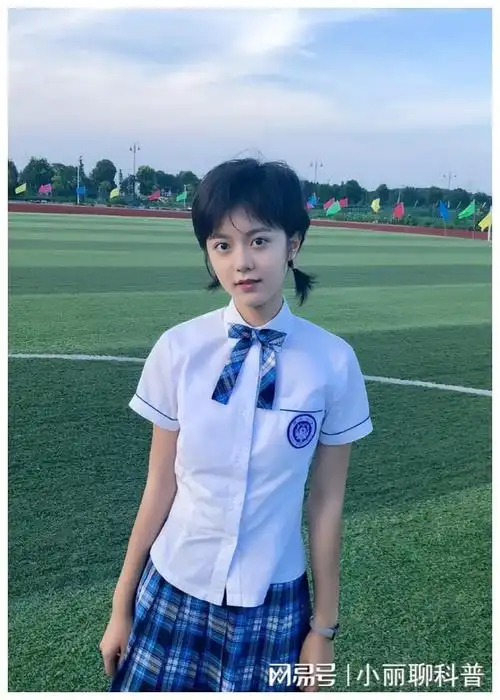 娱乐圈7位00后当红明星,易烊千玺,吴磊上榜,她让人意外|文淇|张子枫