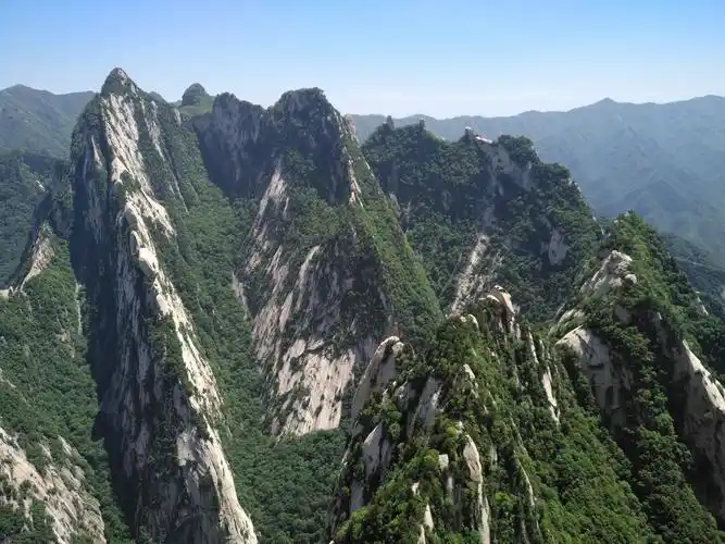 独闯华山全景图