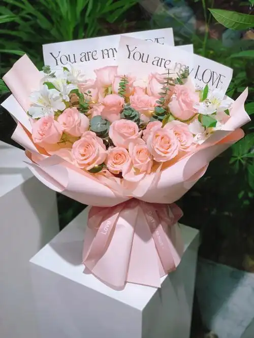 19朵黛安娜玫瑰花束