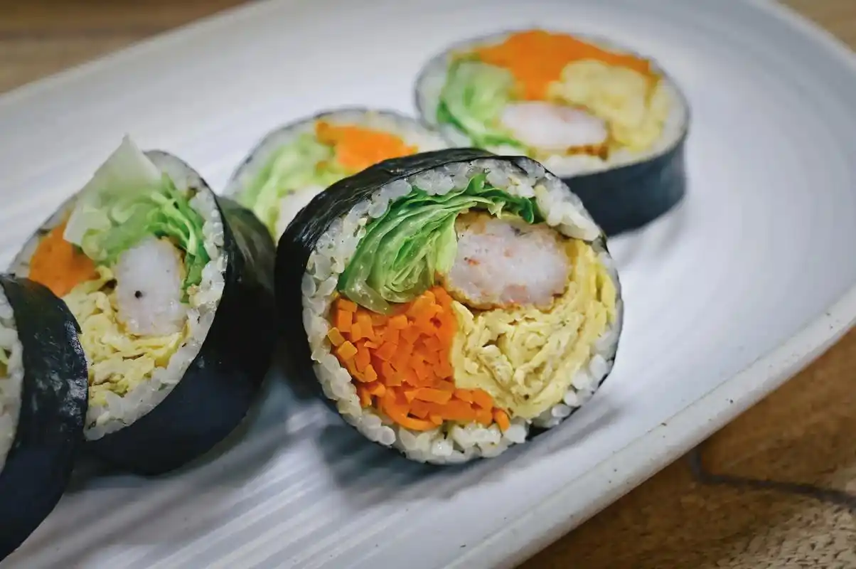 上健康轻食啦.低卡低脂手工虾滑寿司卷 真的颜值减脂两不误 手 - 抖音