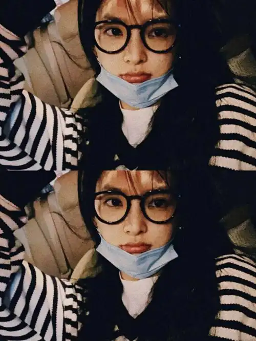 章若楠二宫格壁纸